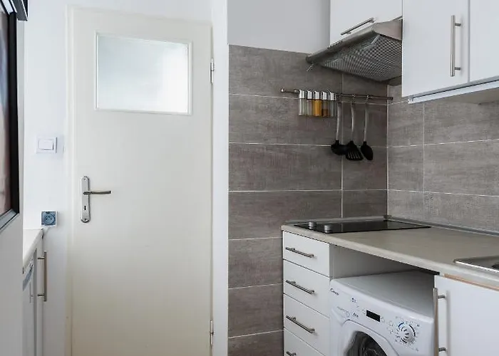 Διαμέρισμα Tamka 40 Prywatne Mieszkanie W Poblizu Starego Miasta I Stadionu Narodowego 100m Od Metra Nowy Swiat Samodzielne Zameldowanie! Self Check-in System! *