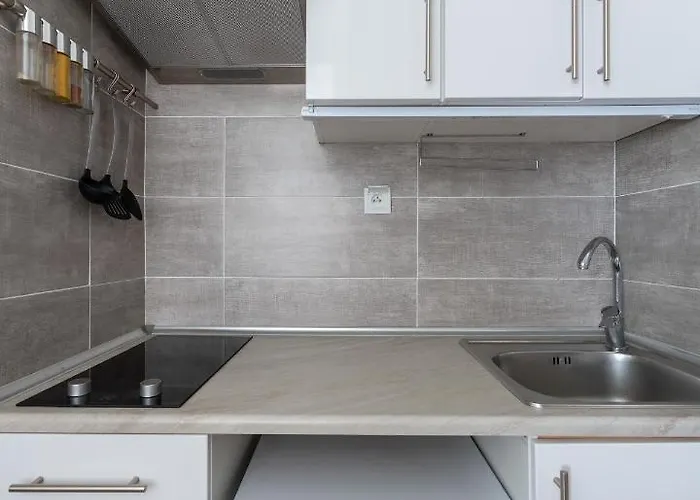 Tamka 40 Prywatne Mieszkanie W Poblizu Starego Miasta I Stadionu Narodowego 100m Od Metra Nowy Swiat Samodzielne Zameldowanie! Self Check-in System! * Βαρσοβία