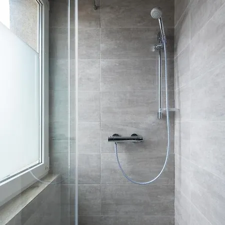 Apartment Tamka 40: Private Near Old Town & National Stadium Warsaw