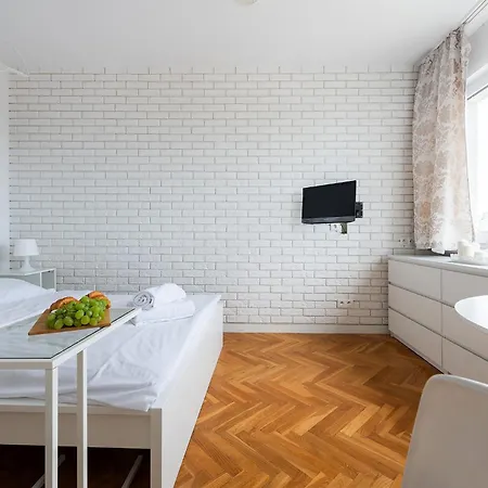 Tamka 40: Private Near Old Town & National Stadium